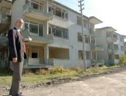 Gölcük Belediye Başkanı Ellibeş: Afet Bölgesi Sıkıntısı Yaşadık, Van Yaşamasın