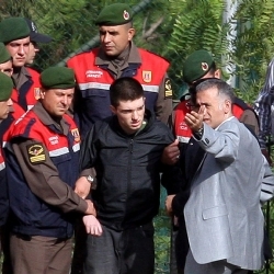 Münevver Karabulut Cinayeti Davası Kadın Protestosuyla Başladı!!