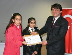 Çocuk Hakları Konulu Yarışmada Dereceye Girenler Ödüllendirildi