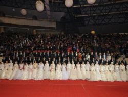 Van'da Erteledikleri Mutluluklarına İstanbul’da Kavuştular