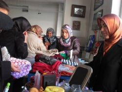 Ev Hanımlarından Muhtaçlara Yardım Kermesi