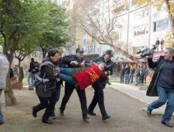 Füze Kalkanı Ve Abd'yi Protesto Eden 18 Kişi Gözaltına Alındı