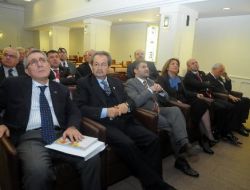 Tbmm Sanayi Komisyonu Başkanı: İzmir İkinci Lokomotif Şehir Olacak