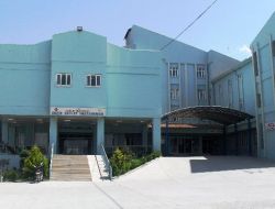 "Hasta Taşıyan Ambulanstaki Doktor Ve Şoför Otobanda Sigara Molası Verdi"