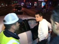 Ehliyetsiz Ve Alkollü Olduğu İddia Edilen Sürücü Dehşet Saçtı