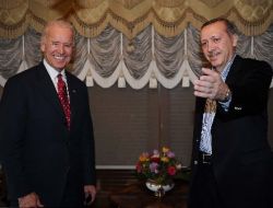 Biden İle Terör ve Irak'ı Konuştu..
