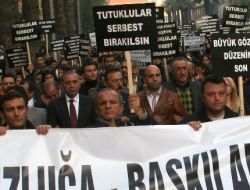 'Adalet Ve Özgürlük' Yürüyüşüne Gürsel Tekin De Katıldı