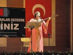 Türk Ve Azeri Şairler Şiirlerini Azerbaycan İçin Okudu