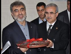 Enerji Bakanı'ndan Açıklamalar