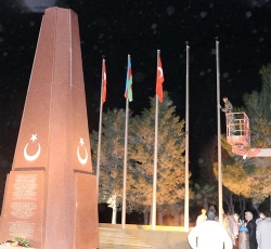 Yeniden Dalgalanıyor