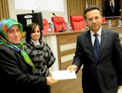 Mikro Kredi Projesi Kapsamında 13 Kadına 16 Bin Tl Verildi