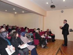 "Çocukla İyi İletişim Kurmak Okulda Başarıyı Getiriyor"