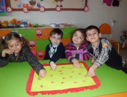 Minikler Parmak İzlerini İnceledi