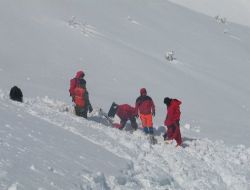 İlk kendine gelen Yazıcıoğlu'ydu..