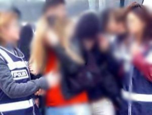 Bursa'da fuhuş çetesi çökertildi!
