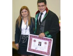 Önce Avukatlık Yemini Etti, Sonra Meslektaşına Evlenme Teklif Etti