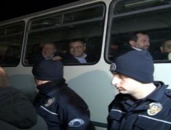 Operasyonda Gözaltına Alınan Zanlıların Savcı Tarafından İfadesi Alınıyor