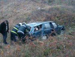 Akyazı'daki İki Ayrı Kazada 3 Kişi Yaralandı