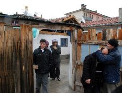 Dede Ve Torun Sobadan Zehirlenerek Hayatını Kaybetti