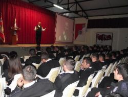 "Polislik Mesleği Güç Değil, Hizmet Sektörüdür"