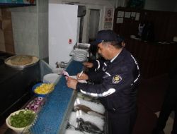 Gaziantep’te Balık Satıcıları Denetimden Geçiyor