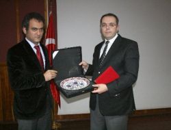 Doç. Dr. Afyoncu: Kanuni'nin Şarap İçiyormuş Gibi Gösterilmesi Yanlış Olur