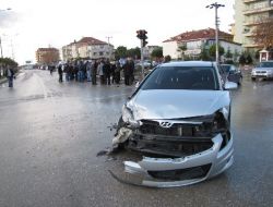 Alkollü Ambulans Şoförü Kaza Yaptı, Ehliyetine El Konuldu