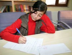 ‘kardeşlerim’ Dediği Vanlı Akranlarına Harçlığını Gönderdi