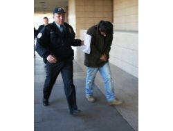 Bakan Bağış'a Yumurta Atanlar Adliyede