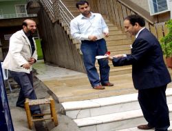Baydemir'den Diyarbakırlılara Domuz Gribi Çağrısı: Nevruz'a Kadar Öpüşmeyin