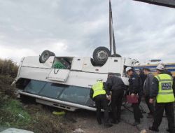 Kontrolden Çıkan Yolcu Otobüsü Takla Attı