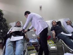 Bayburt Üniversitesi Öğrencilerinden Kızılay'a Kan Bağışı