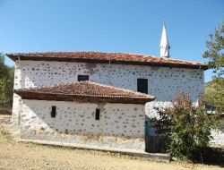 Tarihi Küre-i Hadid Camii'nin Restorasyonuna Başlandı