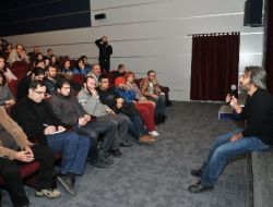 Demirkubuz, Sinema Severlerle Buluştu