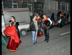 500 Kişinin Bulunduğu Tiyatroda Yangın Paniği