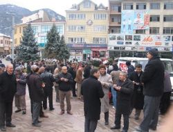 Akşehir Sabah Eğitim Kurumları Aşure Dağıttı