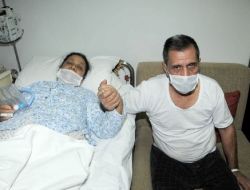 Doğum Gününde Eşine Böbreğini Verdi