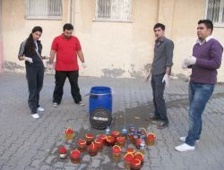 Üniversite Öğrencileri Atık Yağ Dönüşüm Projesinde Görev Aldı