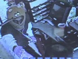 ‘scooby Doo’ Maskesiyle Soygun Anı Kamerada