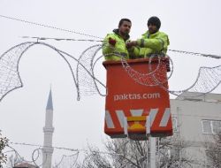 Saraçlar Caddesi’nde Yılbaşı Hazırlığı