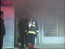 Düğün Malzemelerinin Bulunduğu Depodaki Yangın Güçlükle Söndürüldü