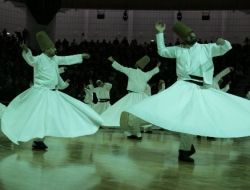 Yönetder Üyeleri, Mevlana Diyarından 'Hoşgörü' Çağrısı Yaptı