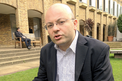 Avrupa hastalığı tedavi etmek yerine aşı yapıyor