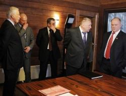 Medvedev Liderleri Kabul Etti; Yenilenen Duma 21 Aralık’ta Toplanacak