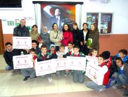 23 Nisan İlköğretim Okulu'na Sağlık Yardımı