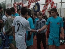 Polis Halı Saha Turnuvası Düzenledi, 520 Öğrenci Dönem Boyu Spor Yaptı