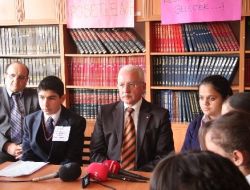 Öğrencilerden Başkan Akkaya’ya: Naylon Poşet Kullanmayalım