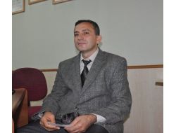 Depremi Önceden Bildiğini İddia Ediyor