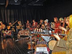 ENGELLİLERE MÜZİKLE TERAPİ