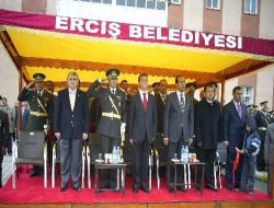 Cumhuriyet Bayramı Erciş'te Kutlandı!